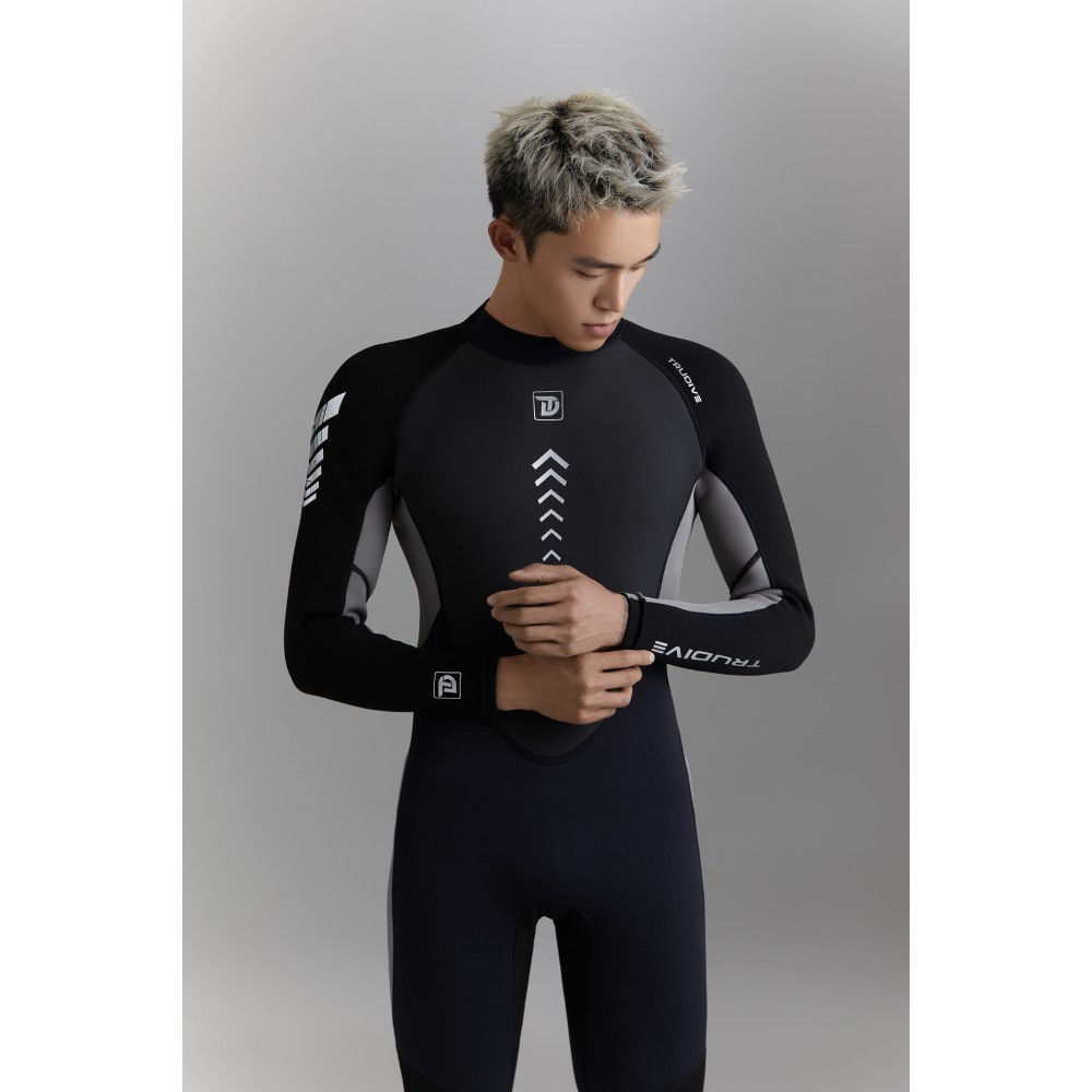 Men's 3mm surfing wetsuit with chest zip for scuba diving, freediving, surfing, and all water sports