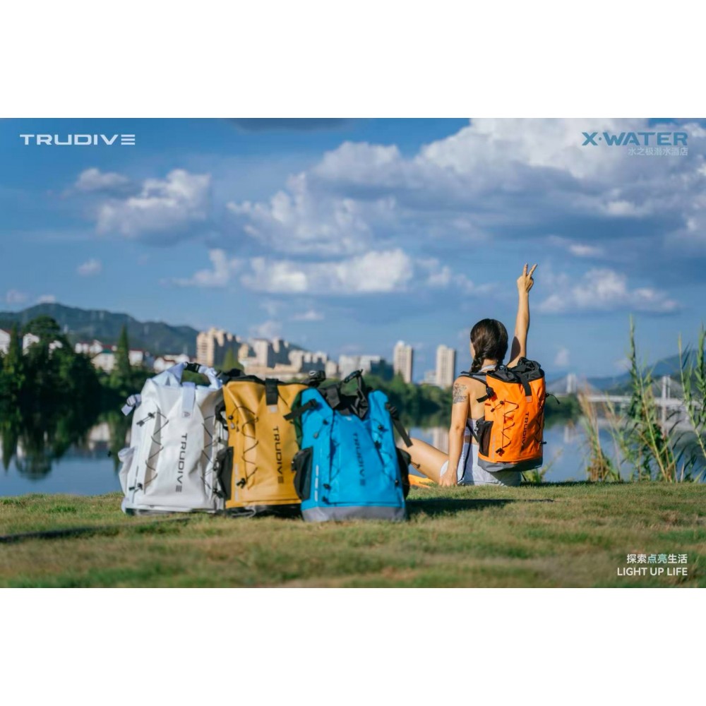 TruDive 25L Waterproof Dry Backpack with Fin Compartment