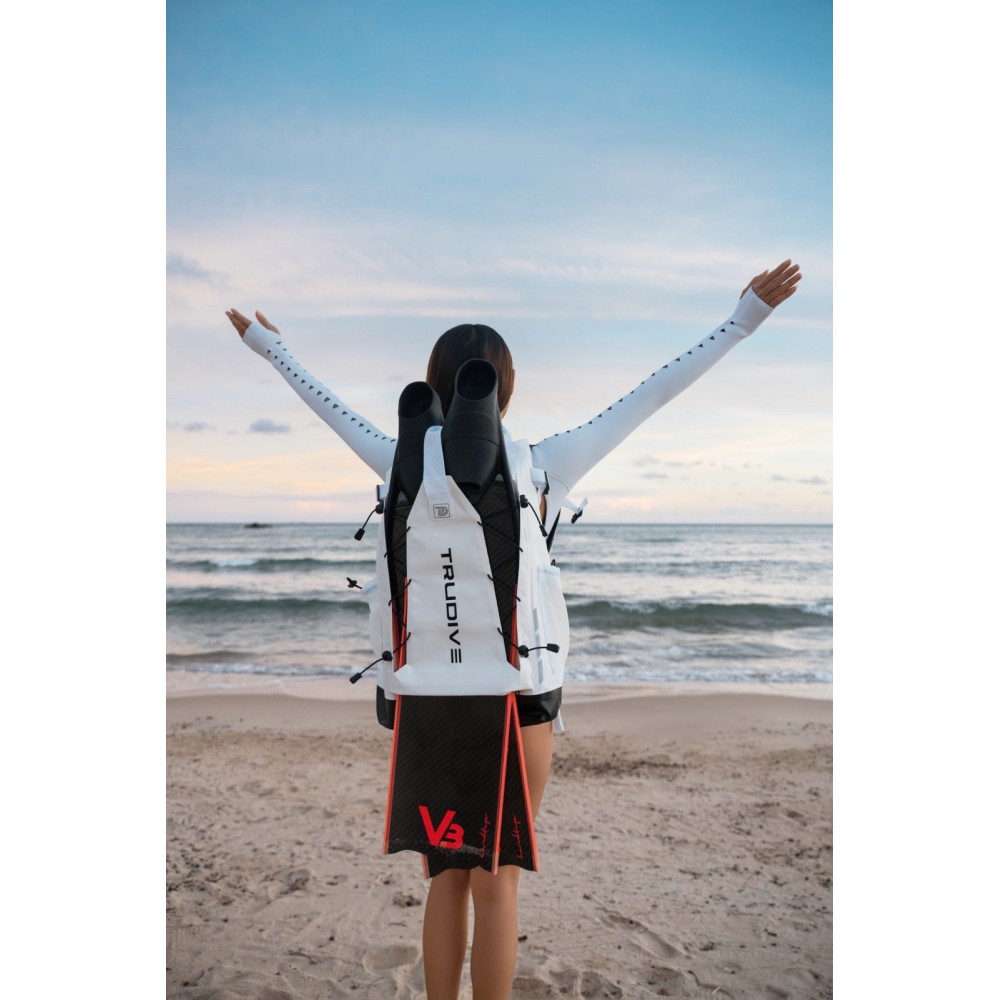White micro cutout bikini wetsuit with long sleeves and front zipper for women’s beach and water sports