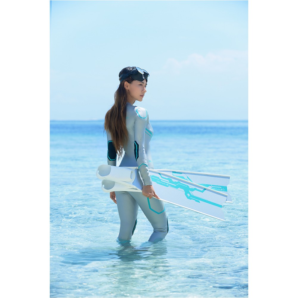 Armor Series women's longsleeve jumpsuit 1.5mm in black from Trudive for warm-water freediving