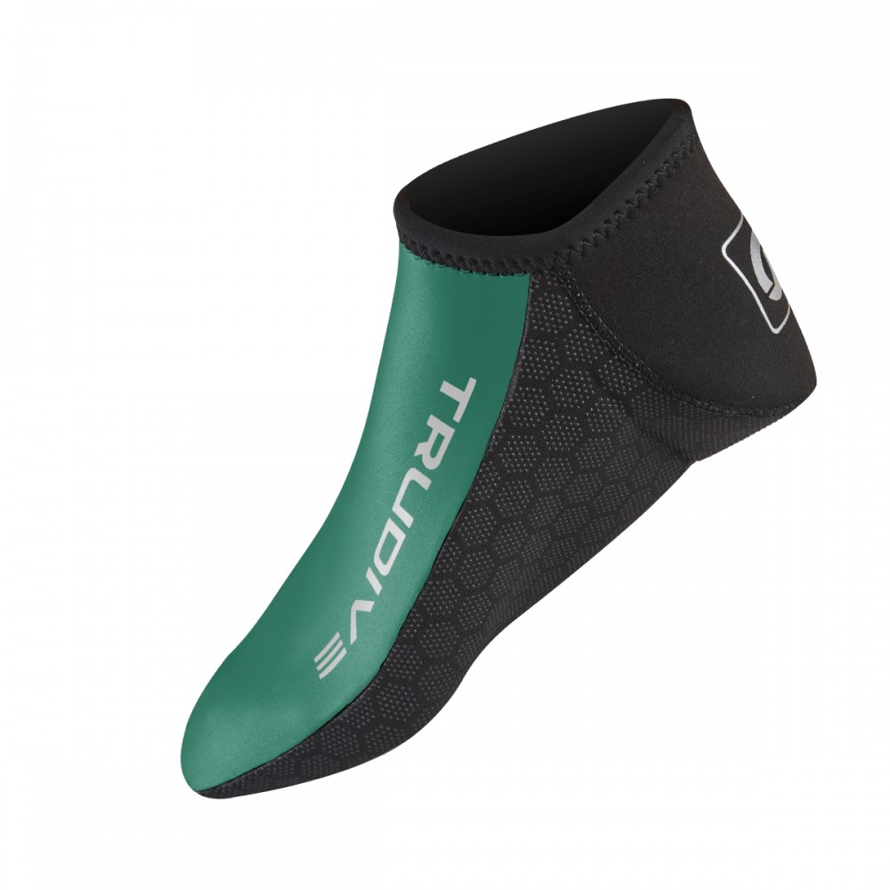 2mm neoprene unisex diving socks with non-slip sole for freediving and cold water sports