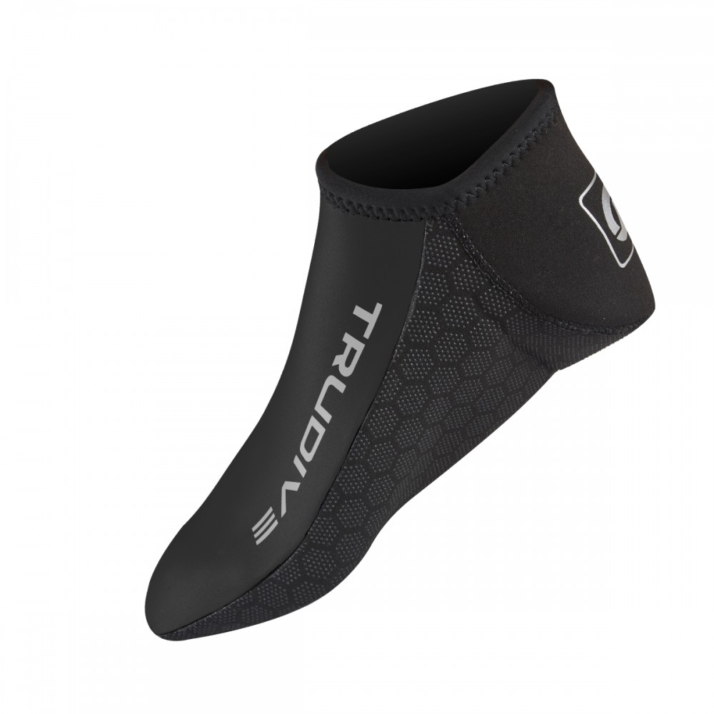 2mm neoprene unisex diving socks with non-slip sole for freediving and cold water sports